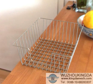 Wire basket for paper