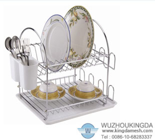 Dish drainer with drip tray