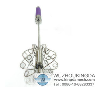 Wire mesh egg whisk