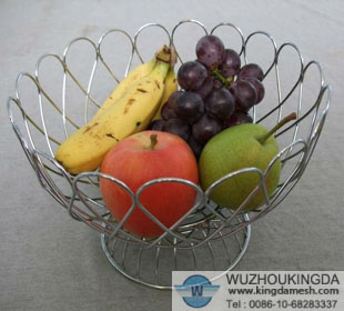 Wire fruit basket