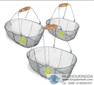 Mesh basket for vegetables