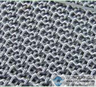 Knot crimped mesh