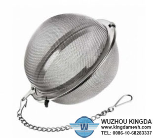 Metal tea strainer