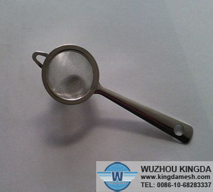 Metal tea strainer