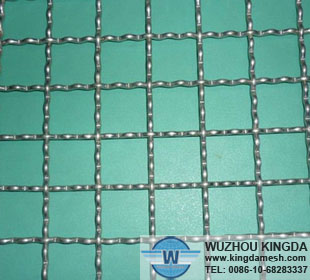 Crimped wire mesh screen