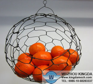 Hanging fruit wire basket