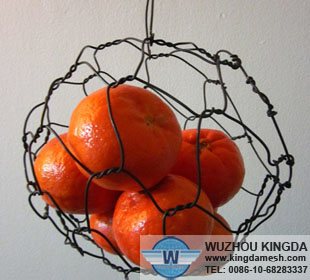 Hanging fruit wire basket