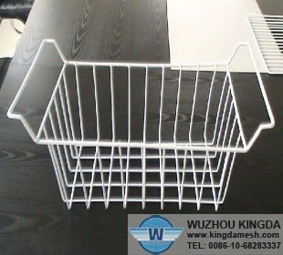 Wire refrigerator basket