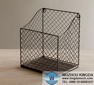 Wire magazine holder