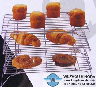 Folding cooling rack