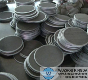 Woven wire mesh disc