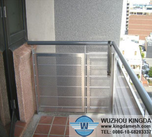 Stainless steel punched metal mesh