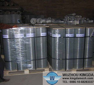 Steel welded wire mesh roll