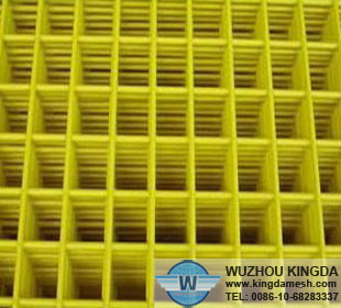 Powder coating welded wire mesh