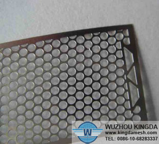 Chemical etching mesh for filter
