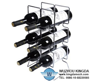 Metal wine bottle holder