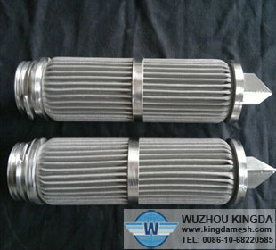Sintered fiber pleated filter cartridge