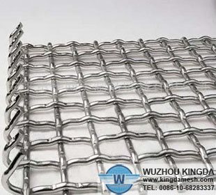 Heavy crimped wire mesh