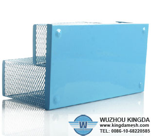 Wire mesh organizer