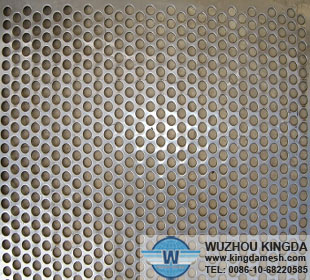 Perforated metal screen sheet