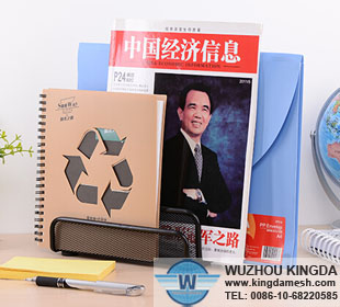Wire letter holder