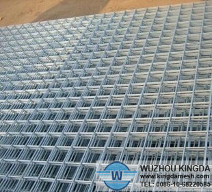 Heavy duty welded wire mesh panels