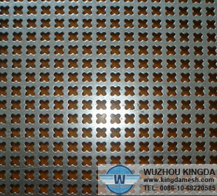 Perforated plate screen