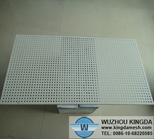 Decorative metal mesh panels