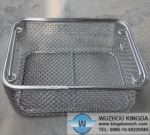 Sterilizing tray with handles