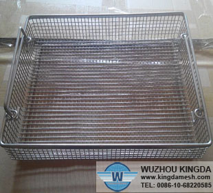 Wire mesh basket uses lab