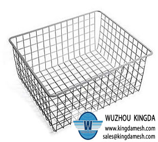 Wire mesh storage basket 