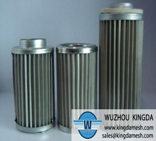 Stainless steel pleated filter element