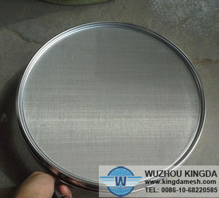 Metal sieving mesh