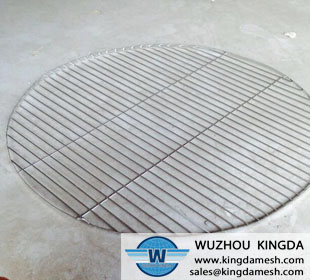 Wire mesh barbecue rack