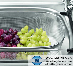 Wire mesh food tray