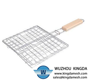 BBQ rack with wooden handle