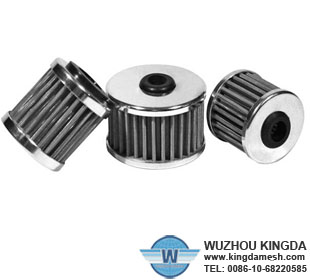 Pleated oil filter cartridge