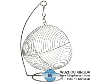 Hanging fruit wire basket