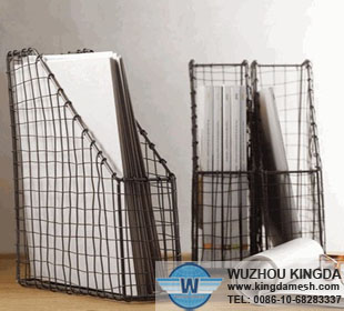 Wire magazine holder