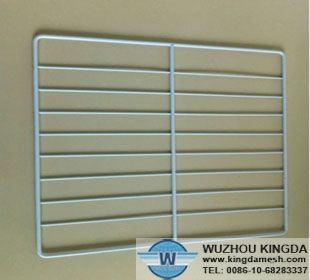 Refrigerator shelves