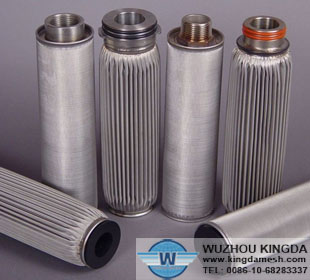 Stainless steel mesh fluid filters