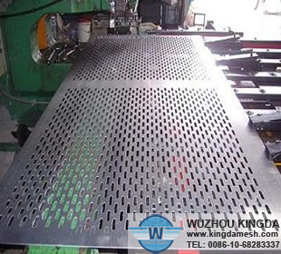 Stainless steel punched metal mesh