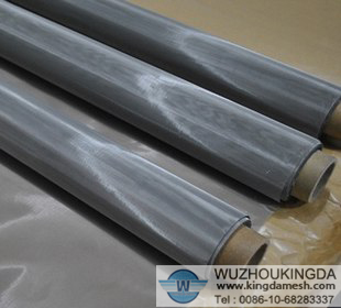 Precision woven stainless steel mesh