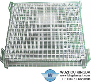 Wire mesh cage pallet