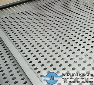 Perforated metal screen sheet