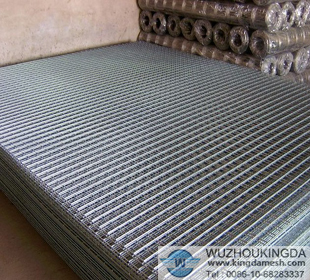 Galvanized welded wire mesh panels