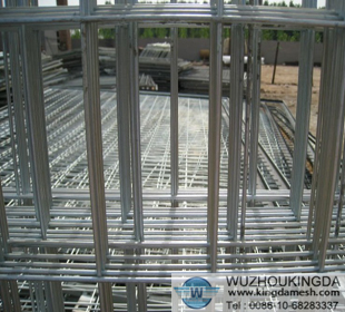 Welded wire mesh concrete reinforcement