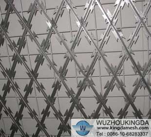 Welded razor mesh