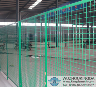 Welded mesh fence