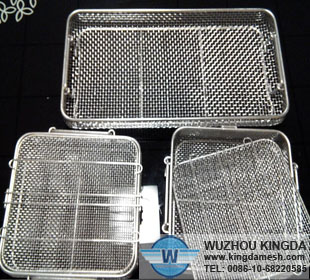 Wire mesh basket uses lab